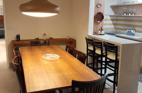 Jardim Vitoria Apartment | Two blocks from the beautiful Enseada Beach in Guarujá.
