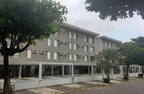 Jardim Vitoria Apartment | Two blocks from the beautiful Enseada Beach in Guarujá.