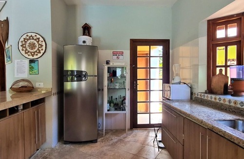 Horto House | UBATUBA! House in gated community, 24-hour security, private pool.