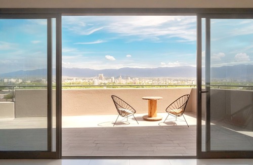Mendoza Apartment | Unique Apartment. Beautiful brand new apartment 7 blocks from the city center