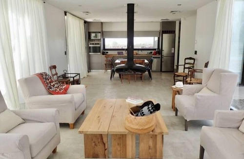 Tunuyan House | Valle de Uco Modern Chic w/pool