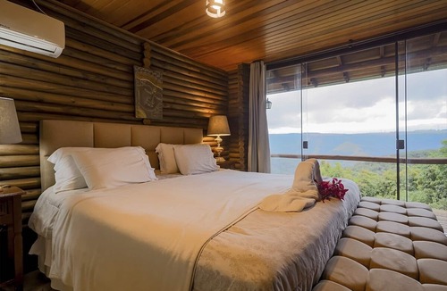 Campo Largo Hotel | Varshana Hotel