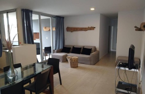 Villa Allende Apartment | Villa Allende departamento con seguridad y cochera 4 personas muy cerca Golf Villa Allende y Terron Mendiolaza consulte antes de reservar
