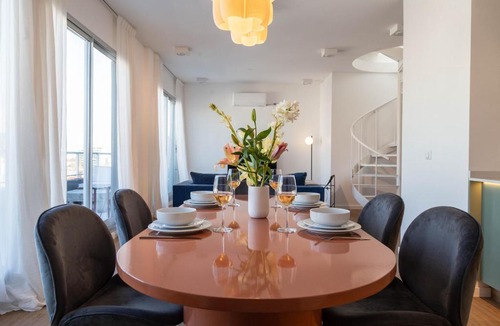 Villa Crespo Apartment | Villa Crespo Duplex Private Pool & Terrace