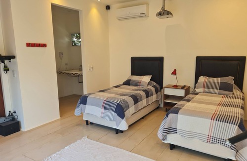 Loma Verde Villa | Villa de Diseño Exclusivo con Gran Piscina y Gran Barbacoa. Apta Mascota