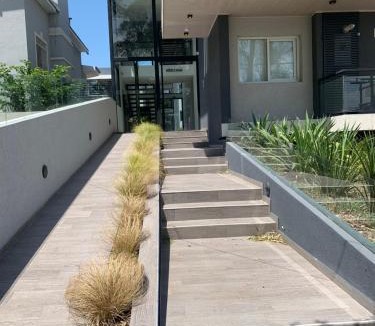 La Falda Apartment | Villa Edén Departamento 1 Dormitorio con Cochera