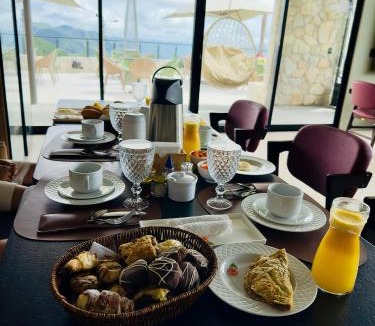 Vicosa do Ceara Hotel | Villa Real Chalés