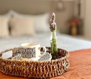 Regiao do lago House | Villa Serena Garden - Suíte com Hidromassagem - Ideal Casal