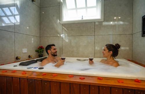 Vila Loli Hotel | Villarejo da Esperanza- ver opções de suite com hidromassagem
