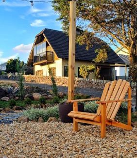 Sao Joaquim Ski Chalet | Winter Hut - Tiny House Village