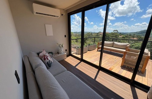 Serra Negra Cabin | With Jacuzzi - Container da Serra