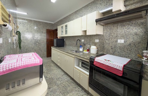 Centro Apartment | Your refuge in Guarujá, just steps from the beach! BRA