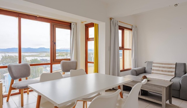1 bedroom apartment with panoramic sea view