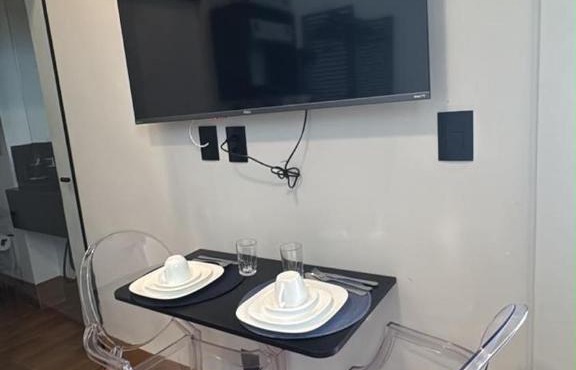 1Studio ao lado da Praça Augusto Silva, PRÓXIMO À UFLA E UNILAVRAS