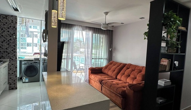 2-Bedroom Apartment with Pool and Garage, 500m from the Beach