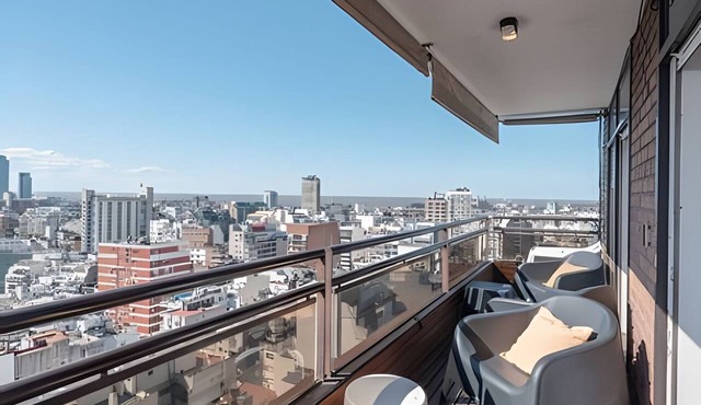 2BR with Spectacular City Views & Sunset Magic!
