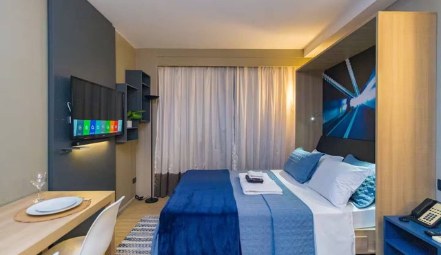 306 A Stay in Alpha by Prime Short Stay