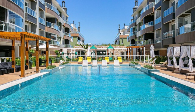 400mb Wi-Fi | 50" Smart TV | Swimming Pool #CAMP15