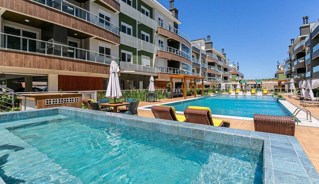 500m from the beach | Pool | Gym #CAMP15 in Florianópolis