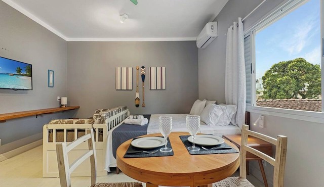 50m sea| Private kitchen| AC| 1 Suite| Pool in Guarujá