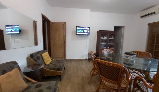 A comfortable house with 2 garages and 2 bedrooms. in SP
