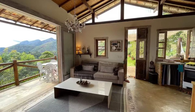 A cozy home with mountain views in Itaipava