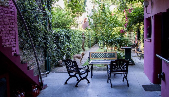 a lovely apartment in sculptor´s house overviewing a railway