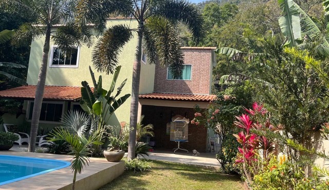 A refuge in Guaratiba, nature, peace and rest. Private leisure and gourmet area.