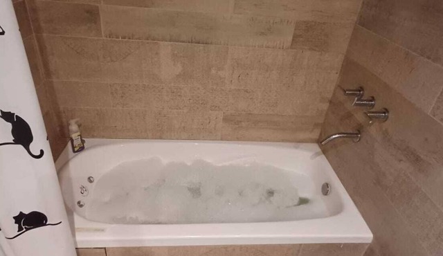 Abasto chic: Jacuzzi, balcony and subway 2 blocks away