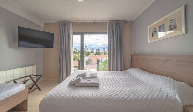 Apart Hotel Rivadavia 815