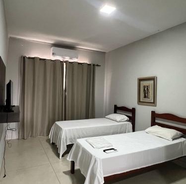 Apartamento 110 - Suíte com ar condicionado in Patos de Minas