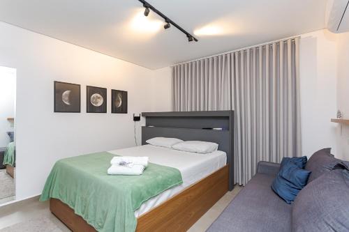 Apartamento 206 - Eixo · Studio completo px Jd Botânico | Enxoval + A/C 4p