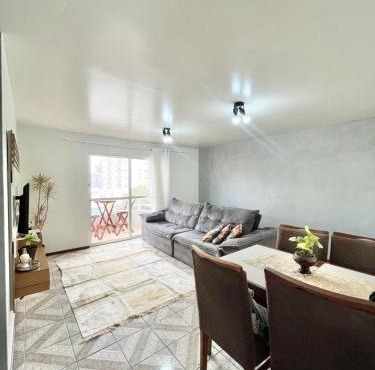 Apartamento amplo próximo ao shopping JL