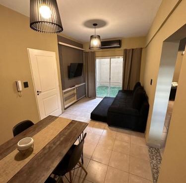 Apartamento Céntrico para 4 personas con Patio