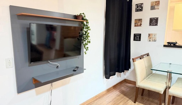 Apartamento com Ar Condicionado e 2 Quartos