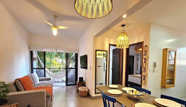 Apartamento em Guaruja a 750m da Praia do Tombo
