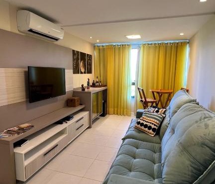 Apartamento espetacular na MELHOR praia da Bahia, GUARAJUBA é uma das únicas praias com selo azul do Brasil -Luxo, lazer, diversão e tranquilidade! Projetado para que você tenha a melhor experiência em hospedagem - Condominio tipo resort, o mais procurado