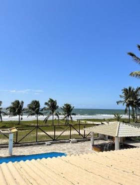Apartamento frente ao mar na praia do guaibim.