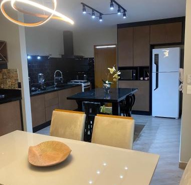 Apartamento lindo a 03 minutos da praia Enseada