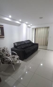 Apartamentos Ed London, 150m das Termas, Climatizado - 2 vagas garagem
