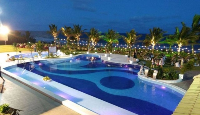 Apartment- 3 Bedrooms - Air-Pool-Sea Front-Daily Maid Service.