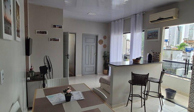 Apartment in a prime location, quiet and family-friendly environment, close to everything.