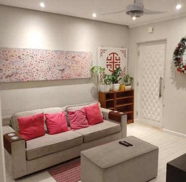Apt Guarujá lado praia 2 Dorm FAN 2 WI-FI , Netflix, mobiliado, Ar, 1vaga, até 6 pessoas in Guarujá