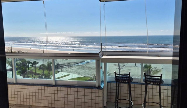 Apto c/Varanda Vista Mar p/6 pessoas em Caiçara