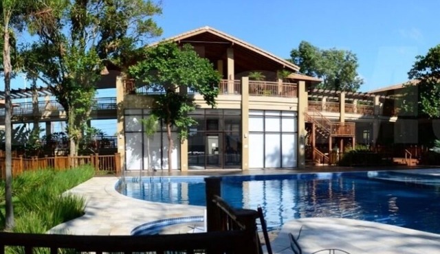Beachfront Bungalow Condominium, in Canto da Enseada - Guarujá