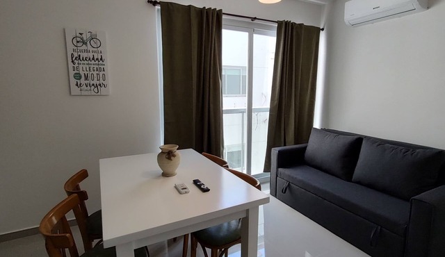 Beautiful apartment with pool, gym, laundry and co-working space