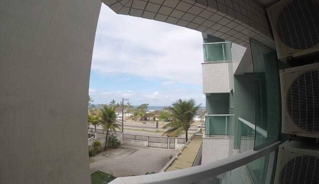 Beautiful apartment with excellent ocean views, featuring hot and cold swimming pools. in Ubatuba
