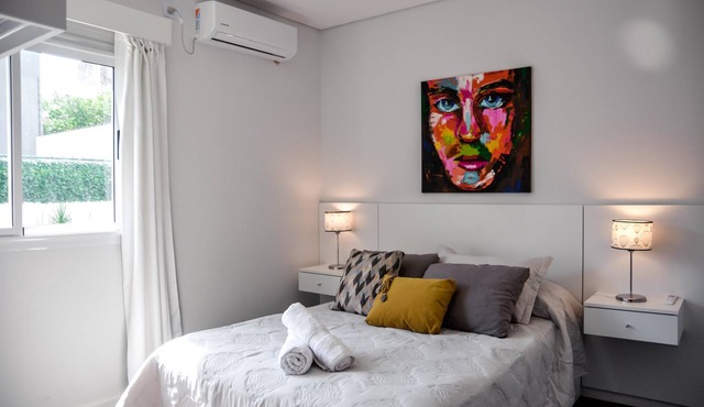Beautiful Brand New 2 Bedroom House with Garage