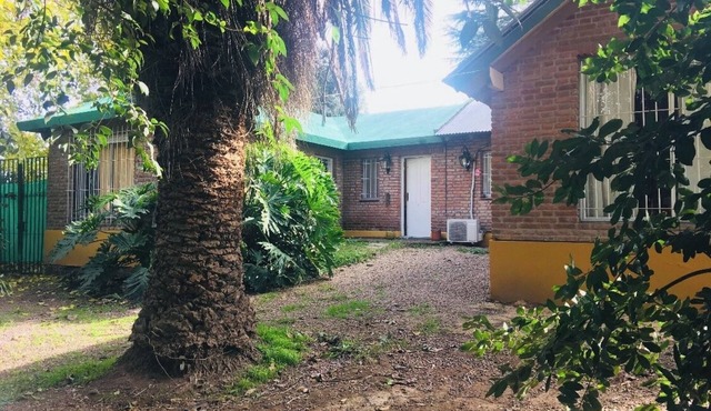 Beautiful country house for rest and meetings Equipped, comfortable and functional.
