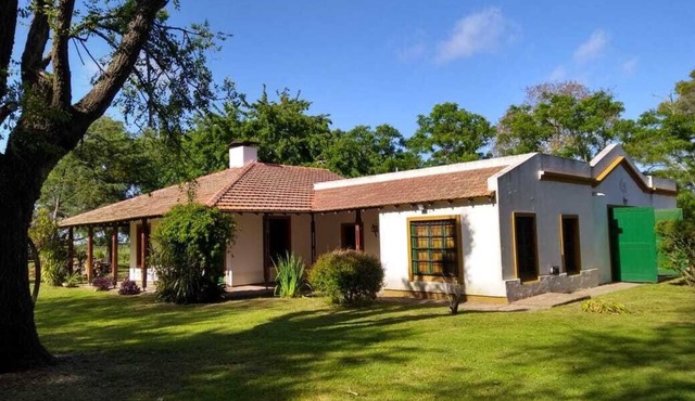 Beautiful Farm Boutique Homestay Chacra La CH - 200 m2 1 hectare park pool wifi
